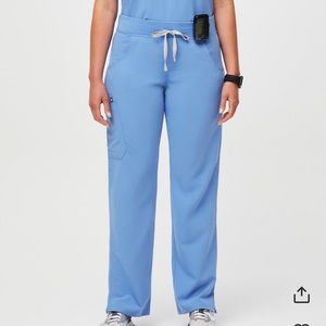Figs kade cargo scrub pants size small